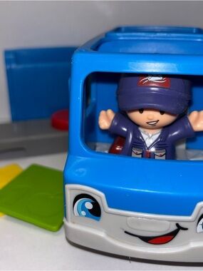 Fisher-Price Little People Sending Love Mail Truck
